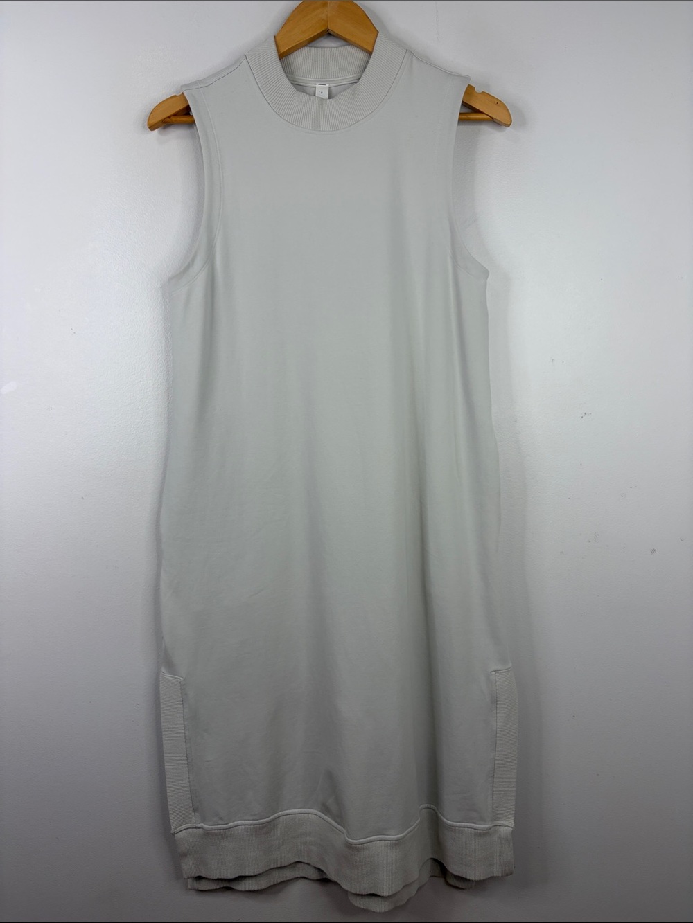 Lululemon Dress Womens 6 Bone Light Gray Sleeveless French Terry Cotton Comfy
